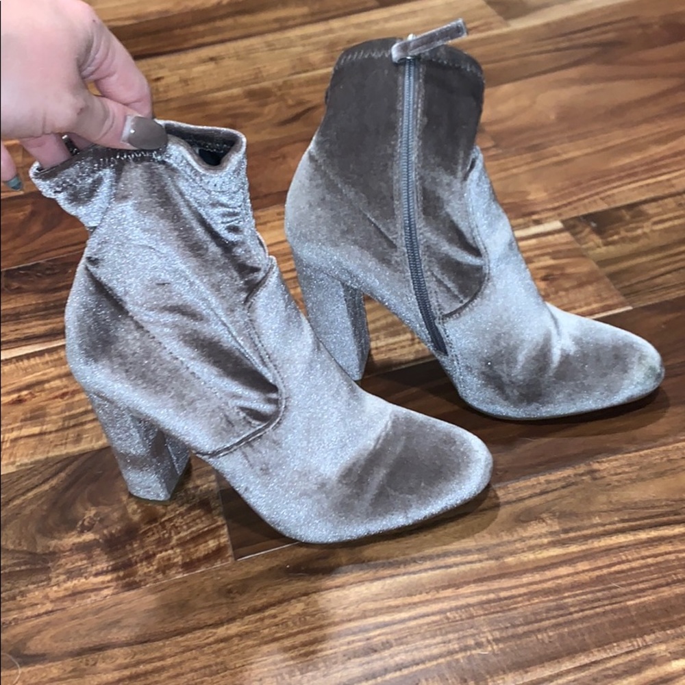 Steve Madden velvet zip booties